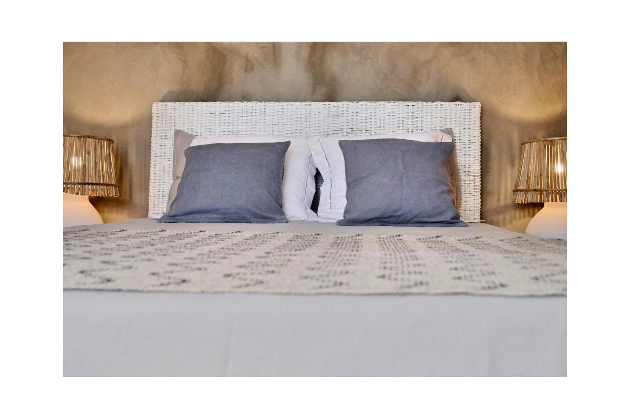 Les Jardins De Sitaara Bed & Breakfast Cucuron Exterior photo